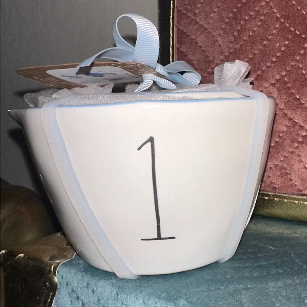 Cinderella Measuring Cups Glass